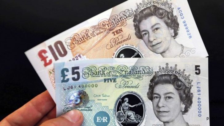 İngiltere “plastik para”ya geçiyor