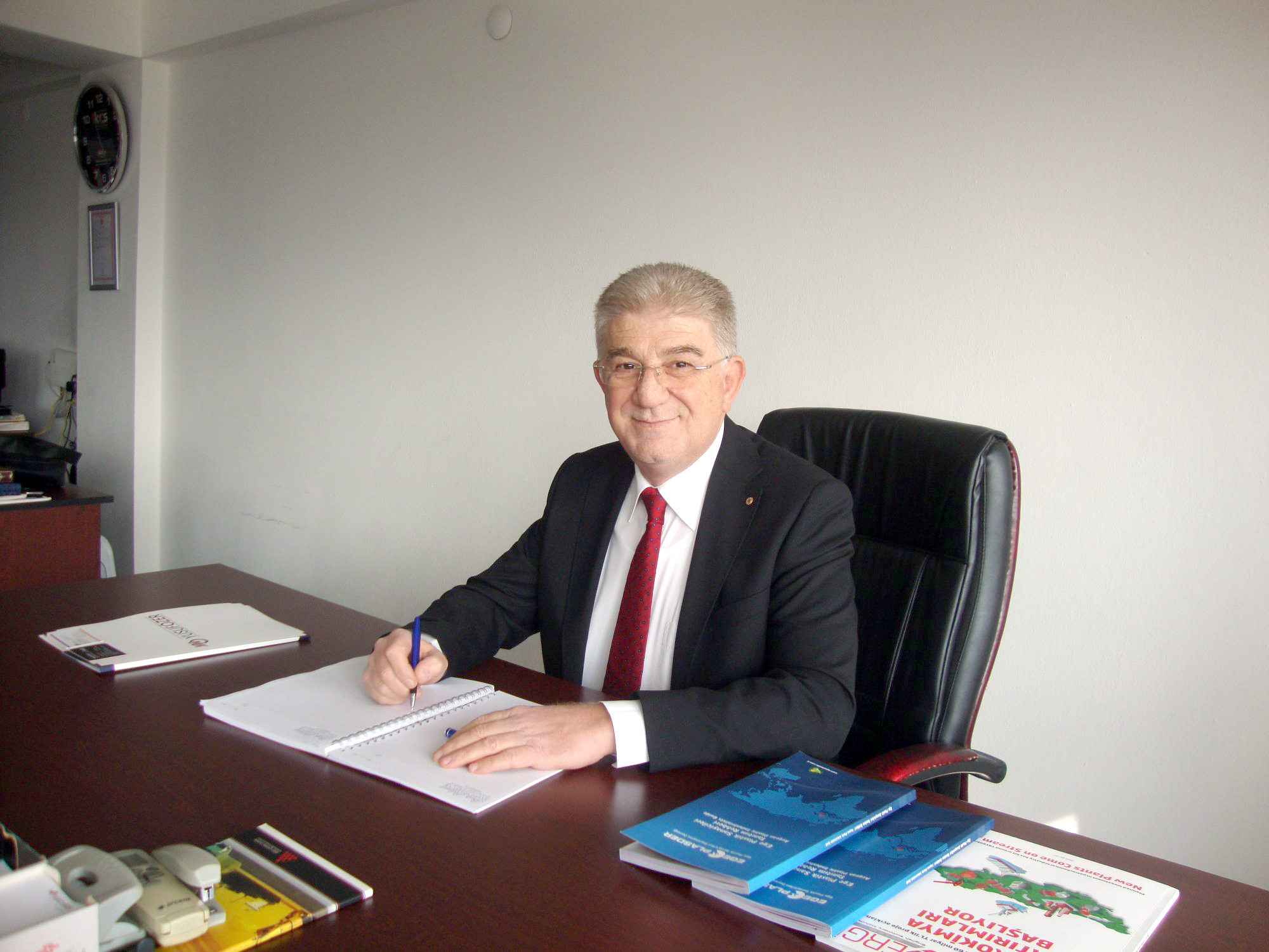 EGEPLASDER’de başkan değişimi